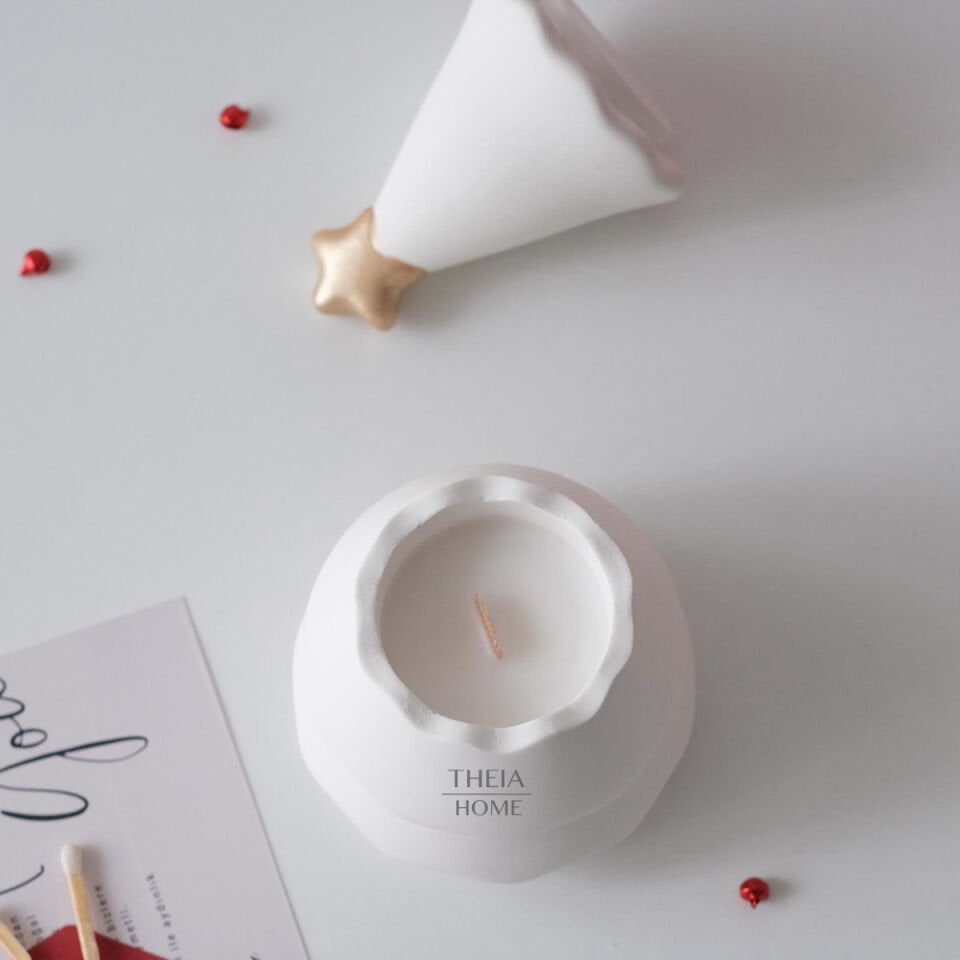 Yeni Yıl Temalı Çam Ağacı Figürlü Dekoratif Mum Obje