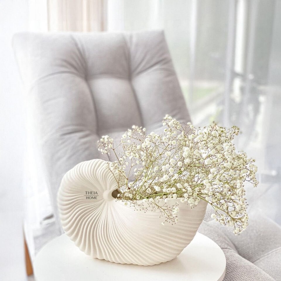 Salyangoz Model Seramik Vazo Bej Renk Dokulu