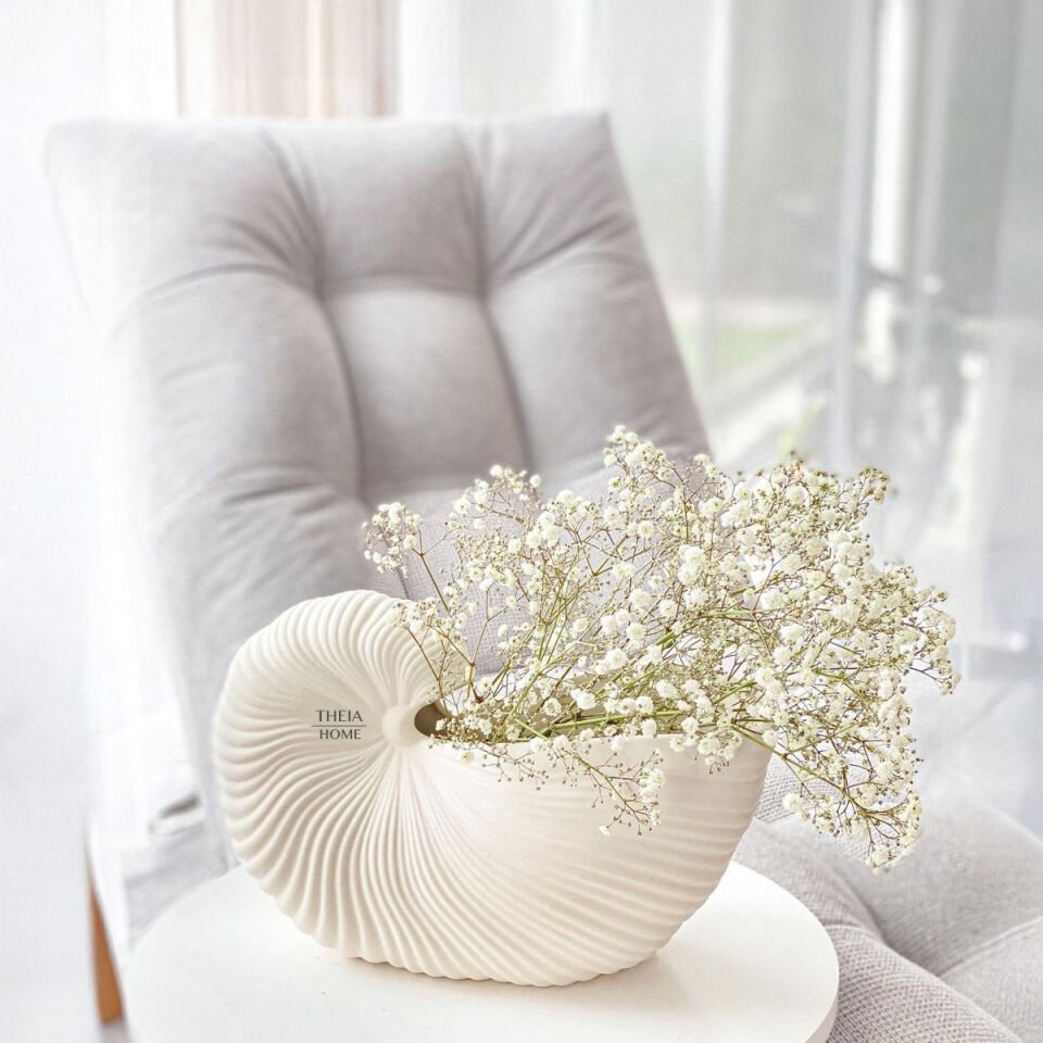 Salyangoz Model Seramik Vazo Bej Renk Dokulu