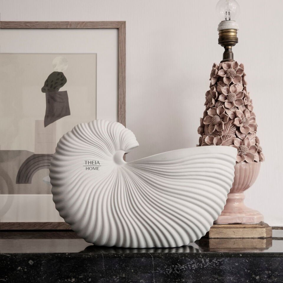 Salyangoz Model Seramik Vazo Bej Renk Dokulu