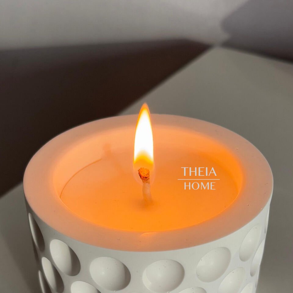 Modern Beton Saksıda Vanilya Esanslı  Soya Mum