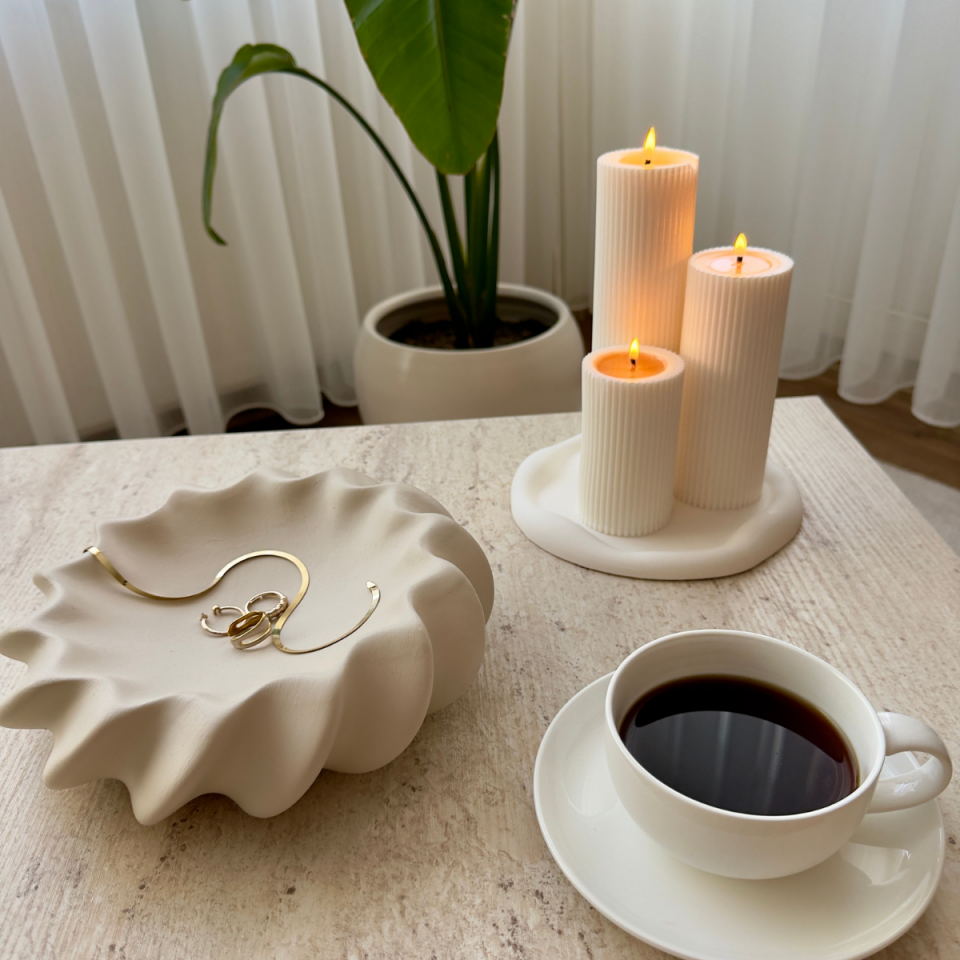 Seramik Sarmaşık Model Bej Renk Dekoratif Obje