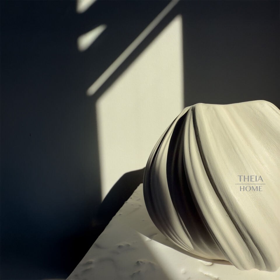 Seramik Burgulu Bej Renk Vazo