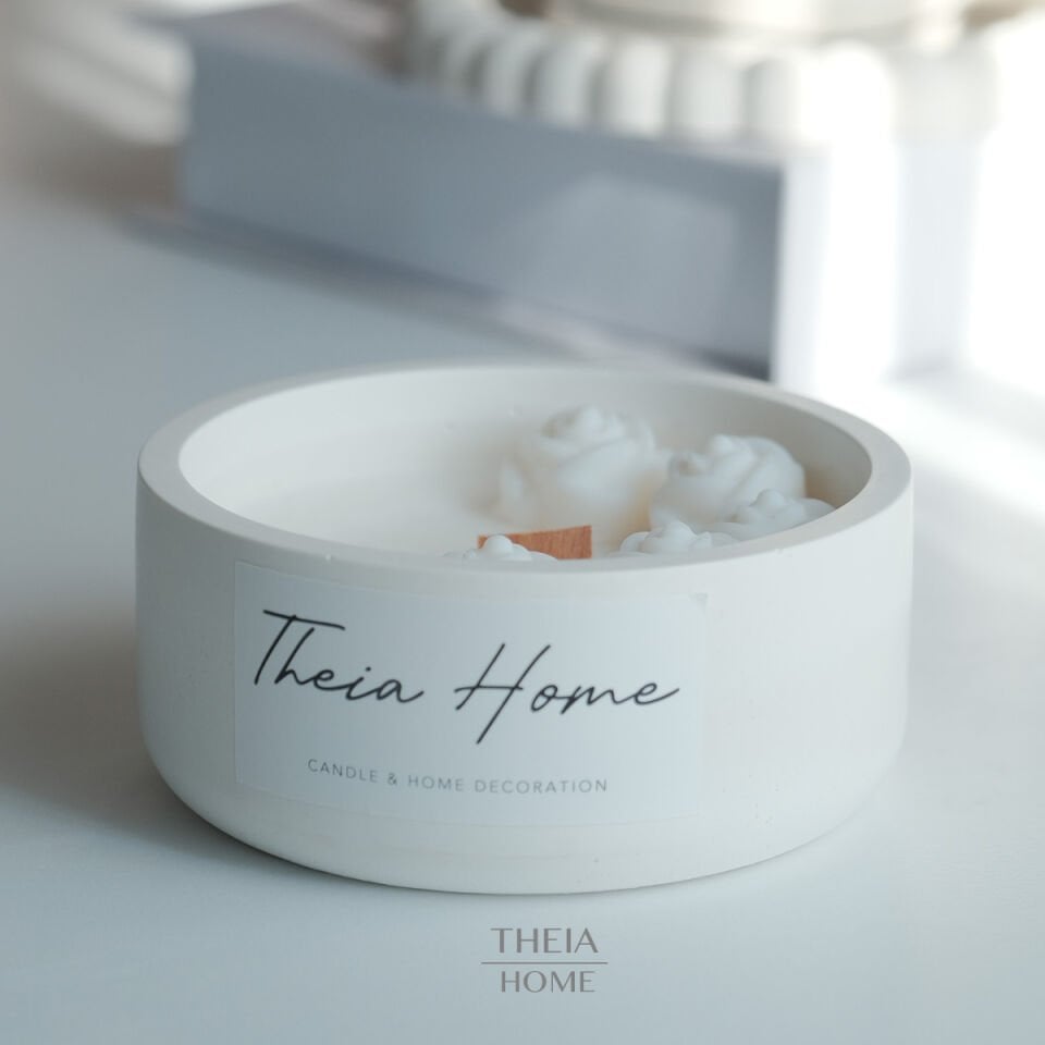 Beton Saksıda Çiçek Figürlü Vanilya Kokulu Soya Mum