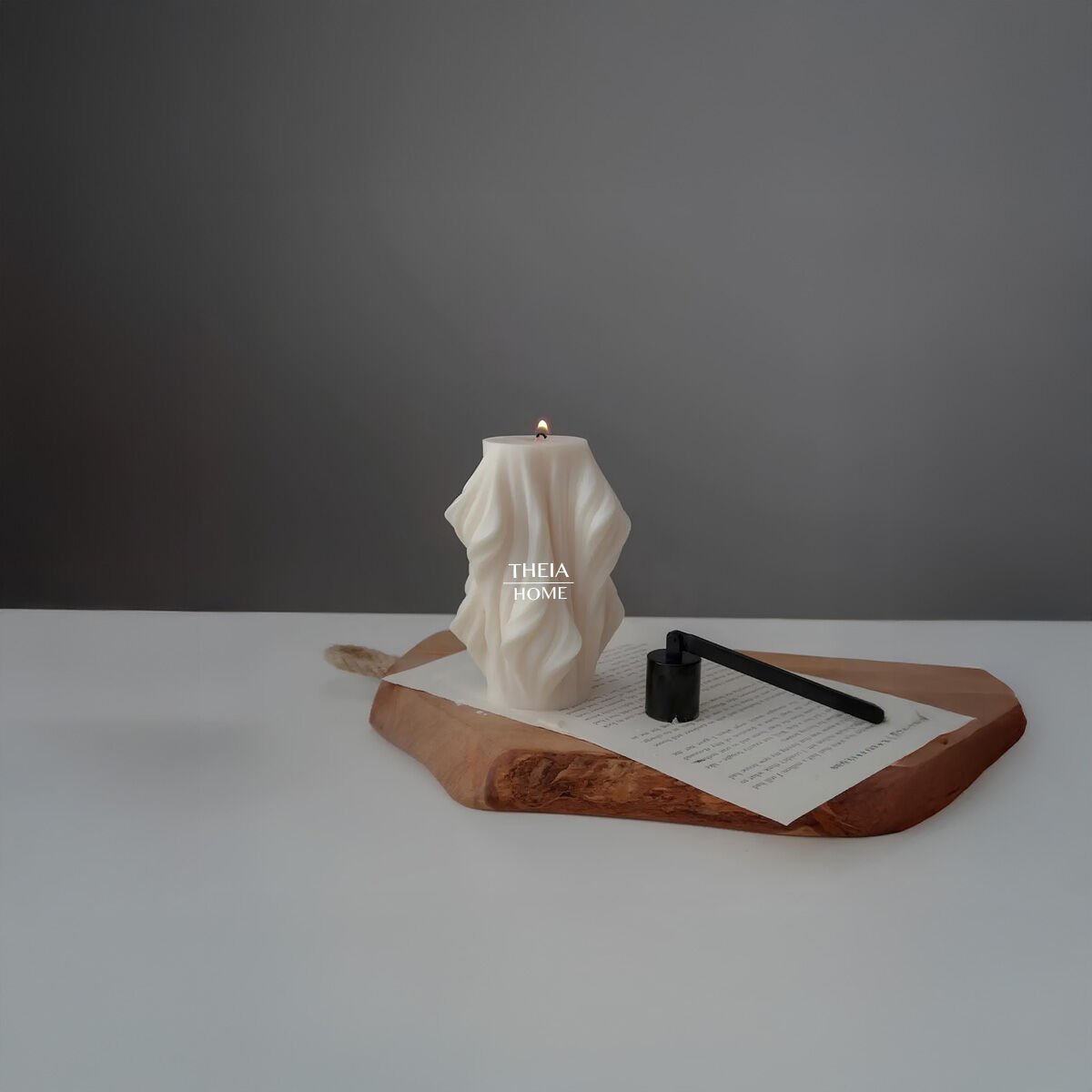 Dalgalı Model Vanilya Kokulu Soya Mum Doğal Renk